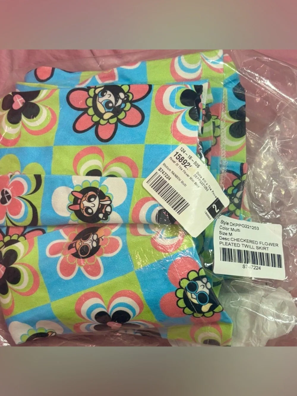 NWT - DOLLS KILL X THE POWERPUFF GIRLS POWER OF THE FLOWER MINI SKIRT
- S or M - Picture 9 of 10